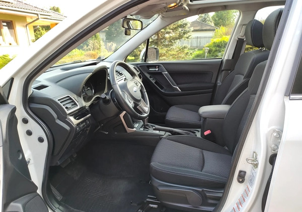 Subaru Forester cena 98900 przebieg: 62000, rok produkcji 2018 z Warszawa małe 92